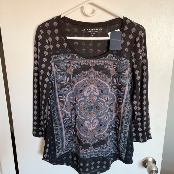 Lucky Brand Scoop Neck Lightweight Top - Size S - Picture 3 of 10